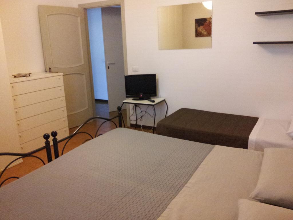 Casa Vacanza Pse Porto SantʼElpidio Buitenkant foto